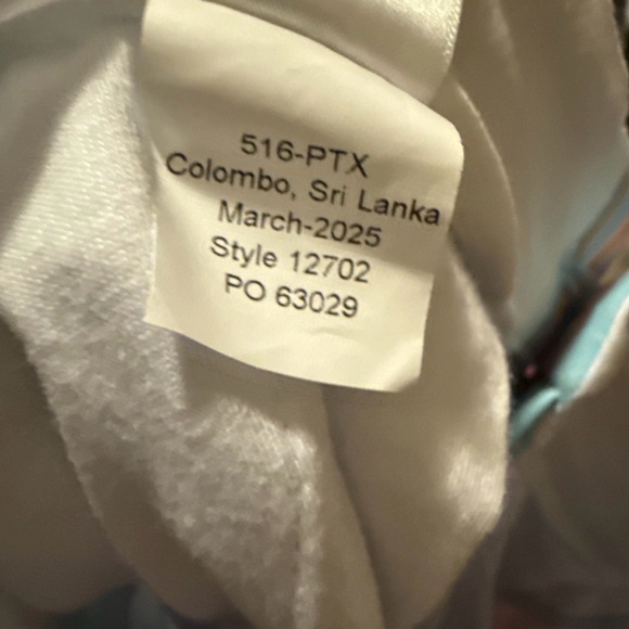 Lilly Pulitzer Natia 9” knit stretch shorts multi Royal coral women’s size 8 - Picture 9 of 9